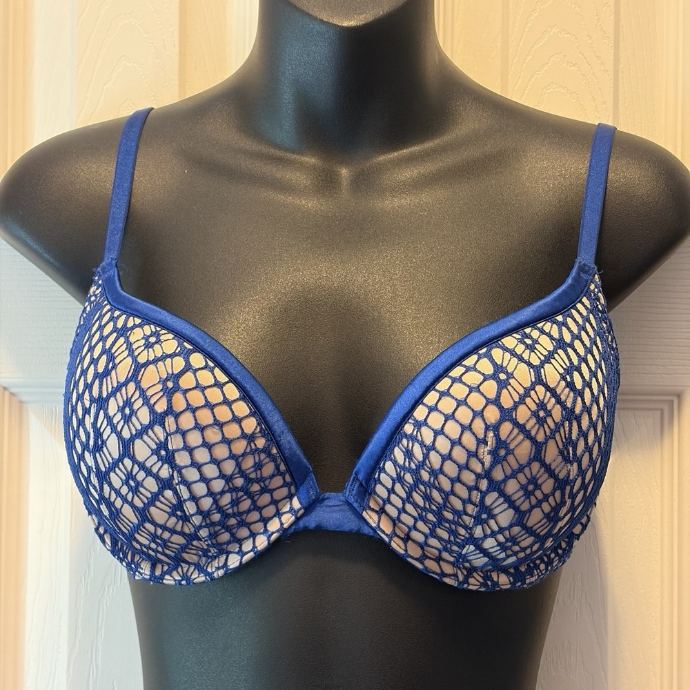 Victoria's Secret 32D Push up Bra Very Sexy Crochet Lace Women's Royal Blue